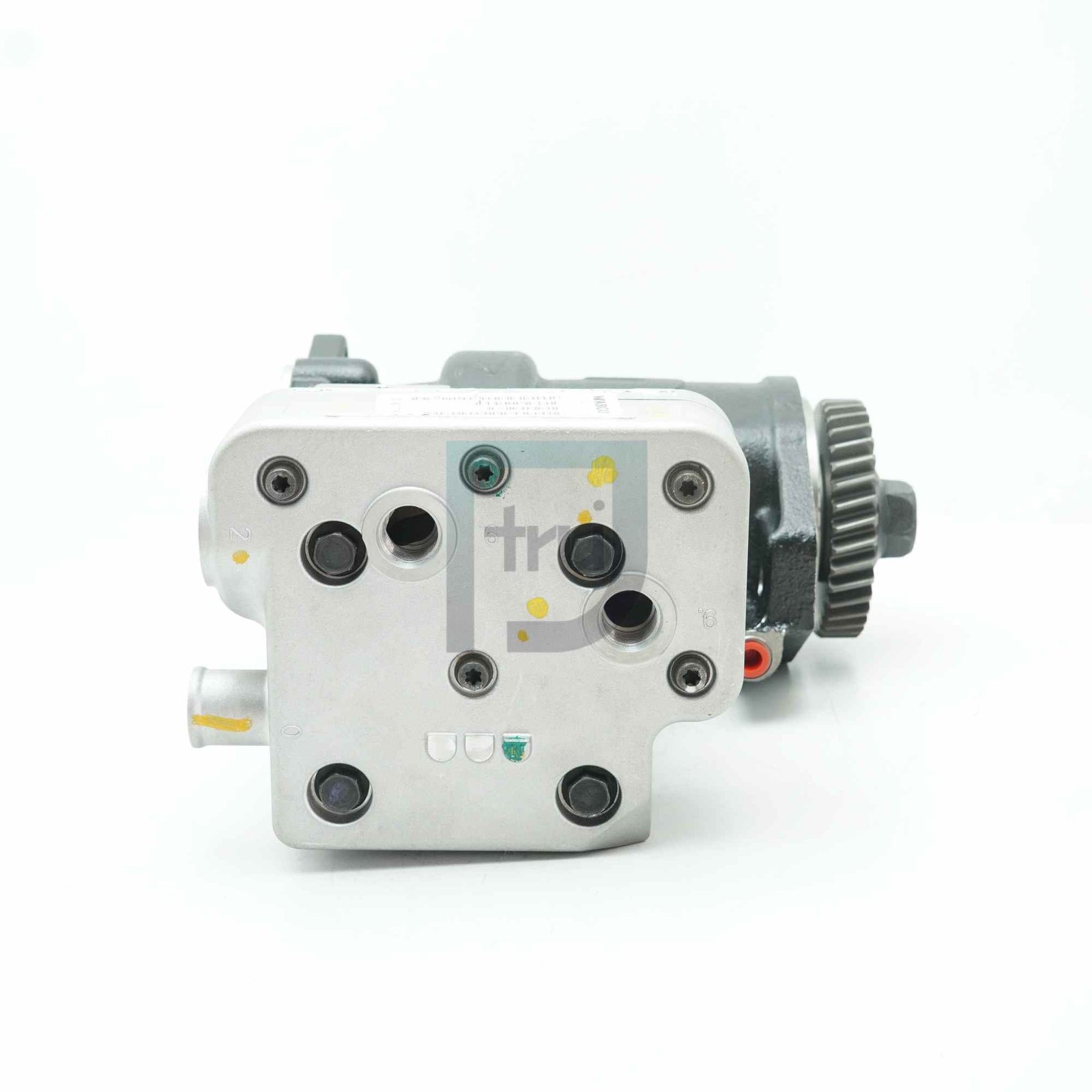 5287082 5301088 4946297 4936214 6CT Air Compressor - Image 4