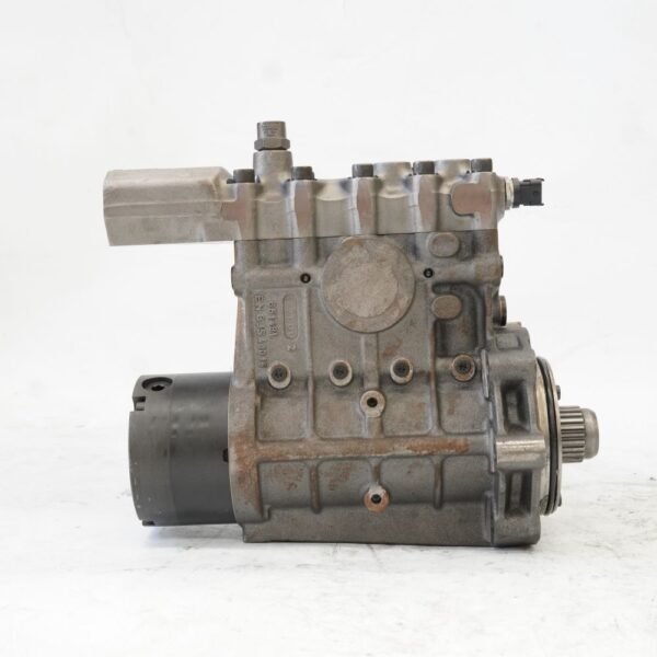 5471859--Fuel-Pump-QSK38-Slightly-Rusty-3
