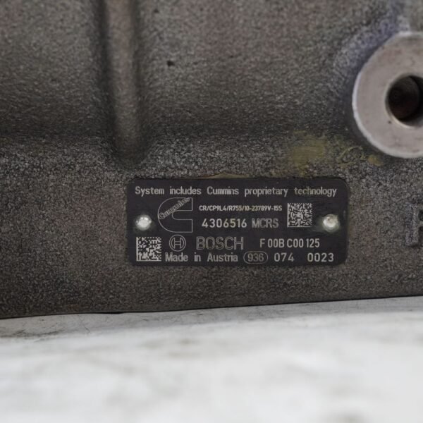 5471859--Fuel-Pump-QSK38-Slightly-Rusty-4