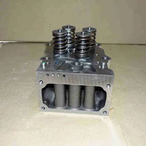 3646324 3811981 3081065 3082064 Cylinder Head - Image 9