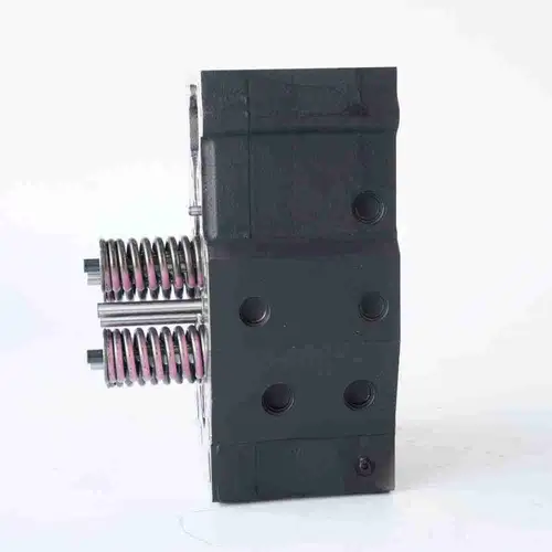 5372431 3649048 3642930 3649047 Cylinder Head - Image 9