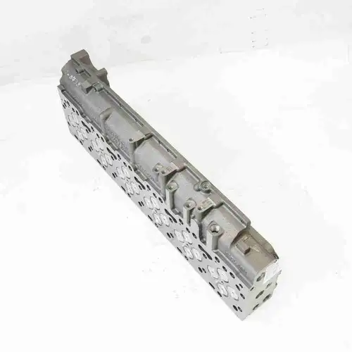5529502 ISL8.9 Cylinder Head Assembly - Image 8
