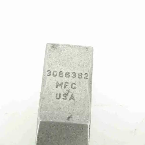 3086362 3048620 3033687 QSK Rocker Lever Bridge - Image 2