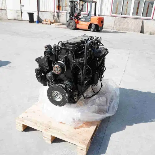 21821253 ISB5.9 Engine Assembly - Image 9