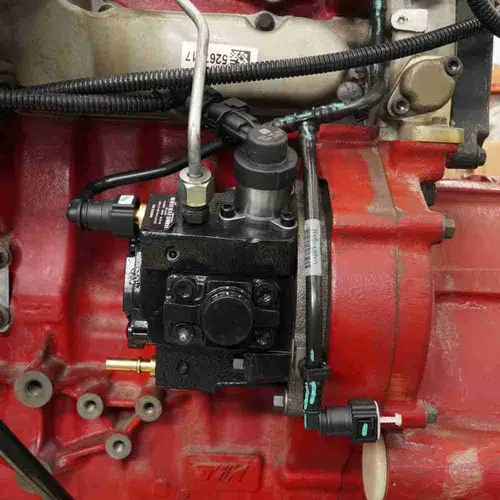 ISF2.8S4129 Engine Assembly - Image 8