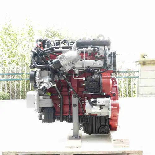 ISF2.8S4129P Engine Assembly - Image 2