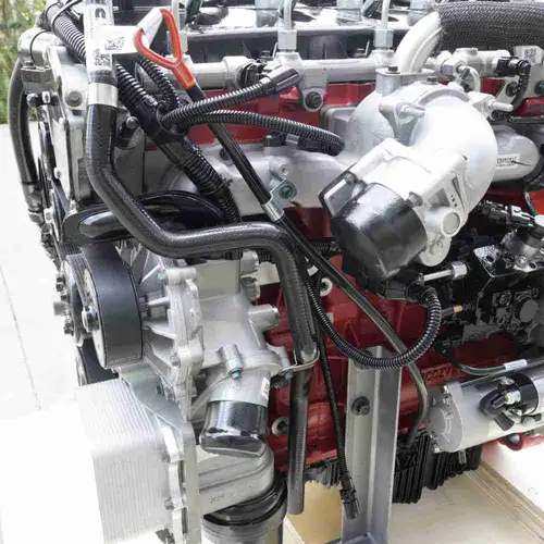 ISF2.8S4129P Engine Assembly - Image 13