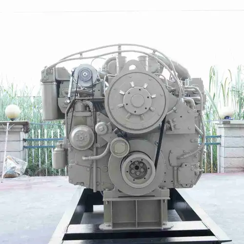 QST30-1050 Engine Assembly - Image 2