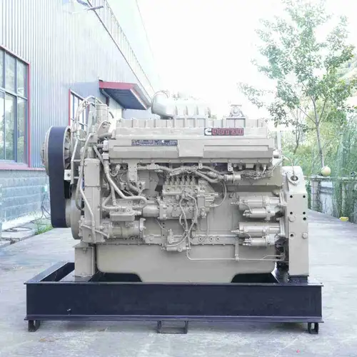 QST30-1050 Engine Assembly - Image 3