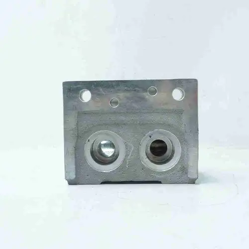 5483766 5483765 QST30 Fuel Filter Head - Image 9