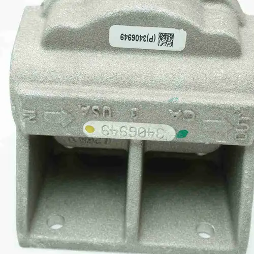 3406949 ISM QSM QSM11 Oil Filter Head - Image 6