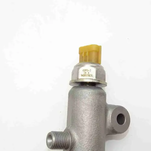 5310190 ISB3.9 Fuel Common Rail - Image 3
