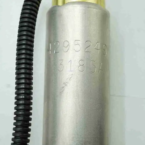 4295249 4975617 QST30 Electronic Fuel Transfer Pump - Image 7