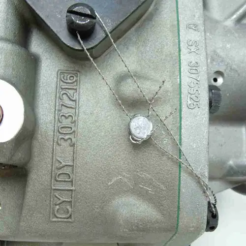 3075527 KTA19 K19 K38 Fuel Pump - Image 9