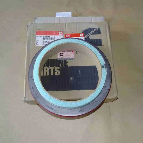 4096506 4096337 4096398 QSK23 Rear Crankshaft Oil Seal - Image 2