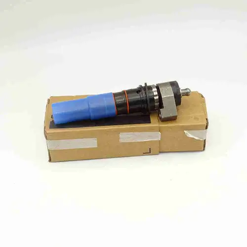 3070178 NT855 K19 K38 Injector - Image 6