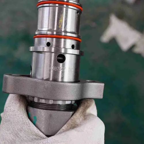 3076704 3279746 NT855 K19 Injector - Image 7
