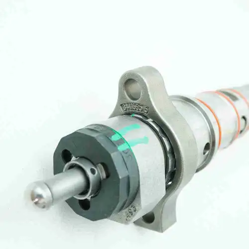 3076704 3279746 NT855 K19 Injector - Image 9