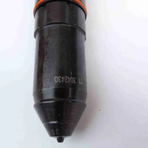 3077760 3628235 KTA19 K19 Injector - Image 9