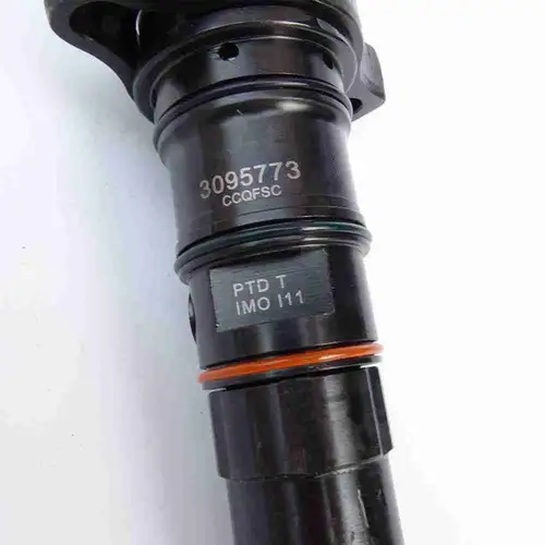 3095773 KTA19 K19 K38 Injector - Image 7