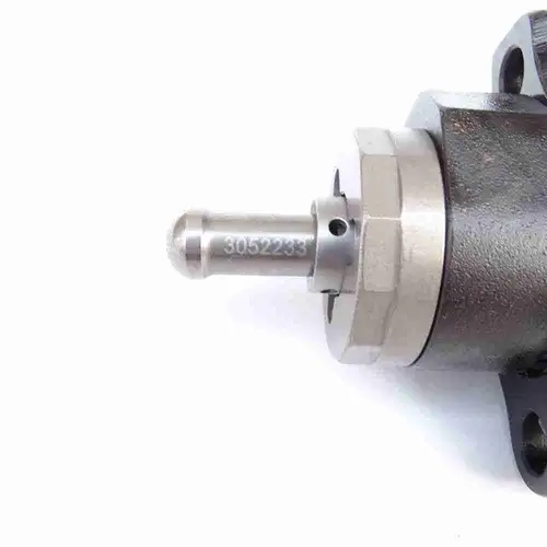 3095773 KTA19 K19 K38 Injector - Image 10