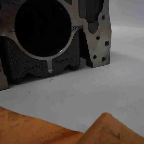 4955483 5271268 5273298 4993369 Cylinder Block - Image 6