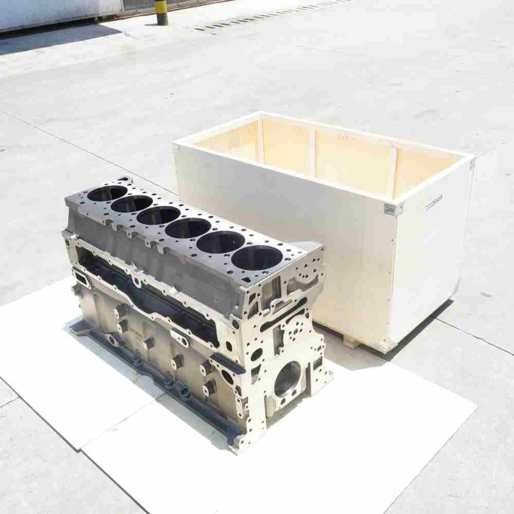 5693740 5633494 5633349 4376170 Cylinder Block - Image 8