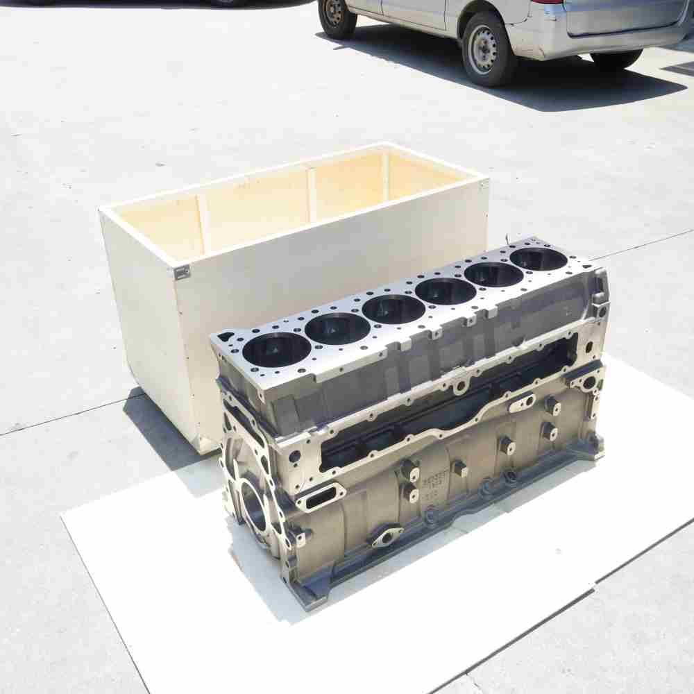 5693740 5633494 5633349 4376170 Cylinder Block - Image 9