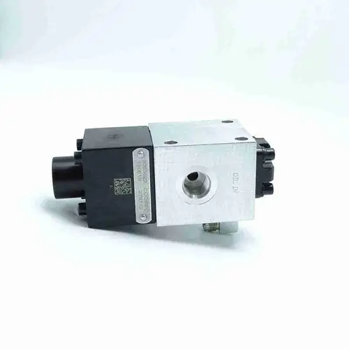 3063022 K38 K50 Oil Control Valve - Image 3