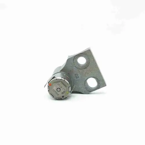3686307 4026536 3682343 ISX15 Valve - Image 3