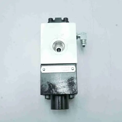 3633381 K38 K50 Oil Control Valve - Image 3