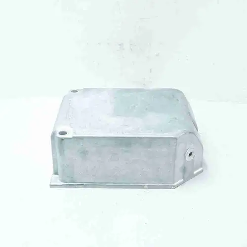 3010387 K19 K38 K50 Valve Cover - Image 4