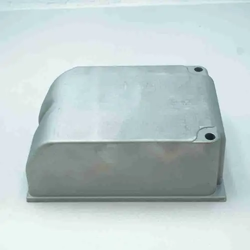 3010388 K19 K38 K50 Valve Cover - Image 2