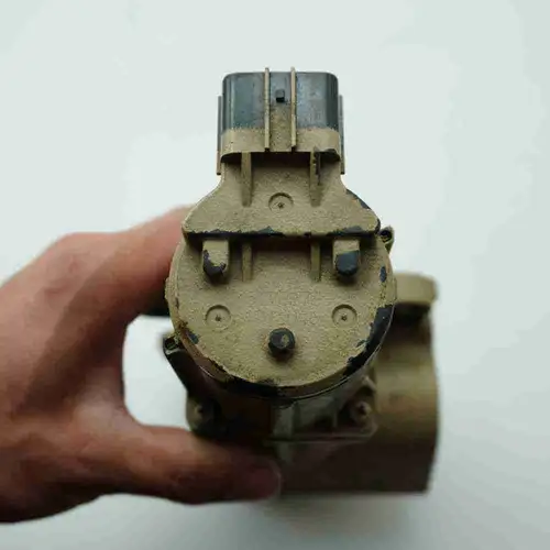 4955484 5258066 4996636 4946046 Valve - Image 9