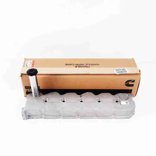 6754-11-8310 PC240-8MO 气阀室罩盖 Valve Cover - Image 4