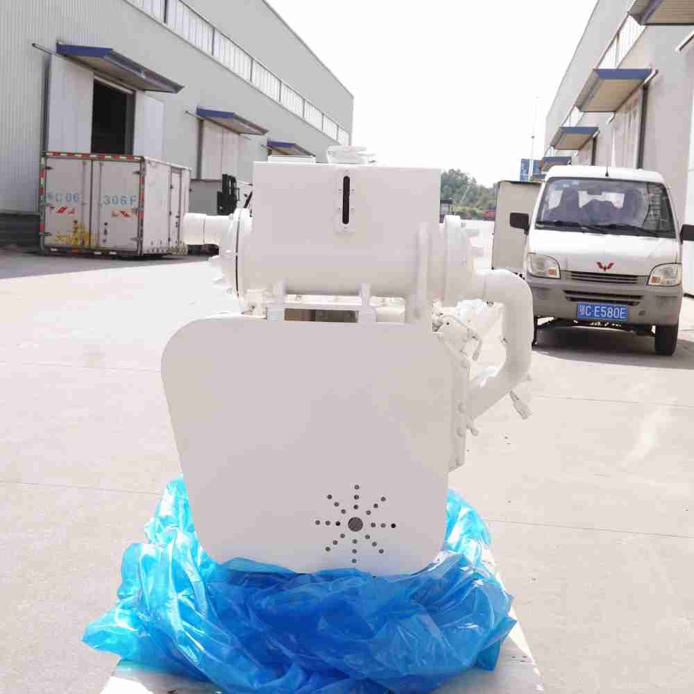 6BTA5.9-M Marine Engine Heat Exchanger Sea Water Pump - Image 2